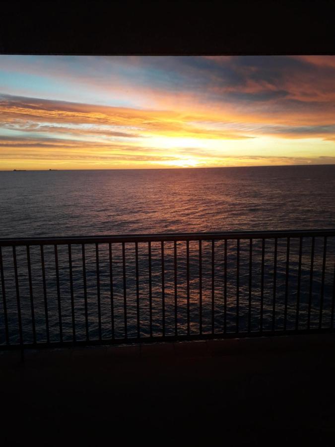 jacuzzi&sauna apartment ! Salou Esterno foto