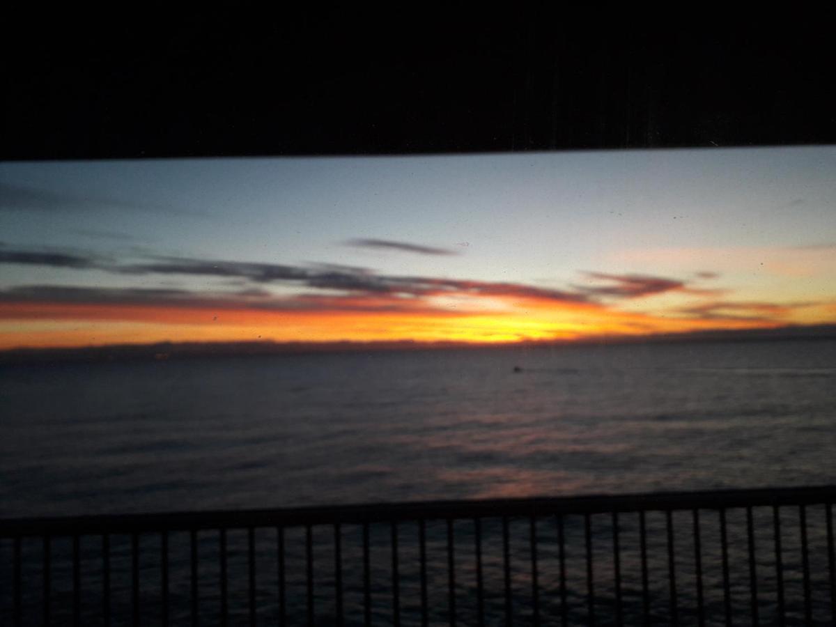 jacuzzi&sauna apartment ! Salou Esterno foto